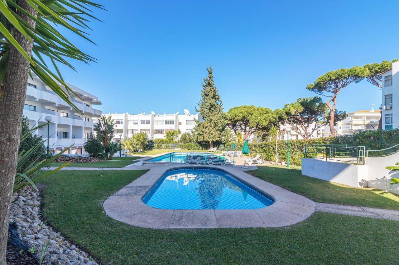 Vilamoura Cosy 2 With Pool By Homing Exterior photo